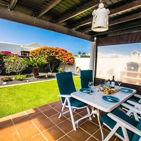 216 - Villa Helena By Villas Now Ltd Playa Blanca  Exterior photo